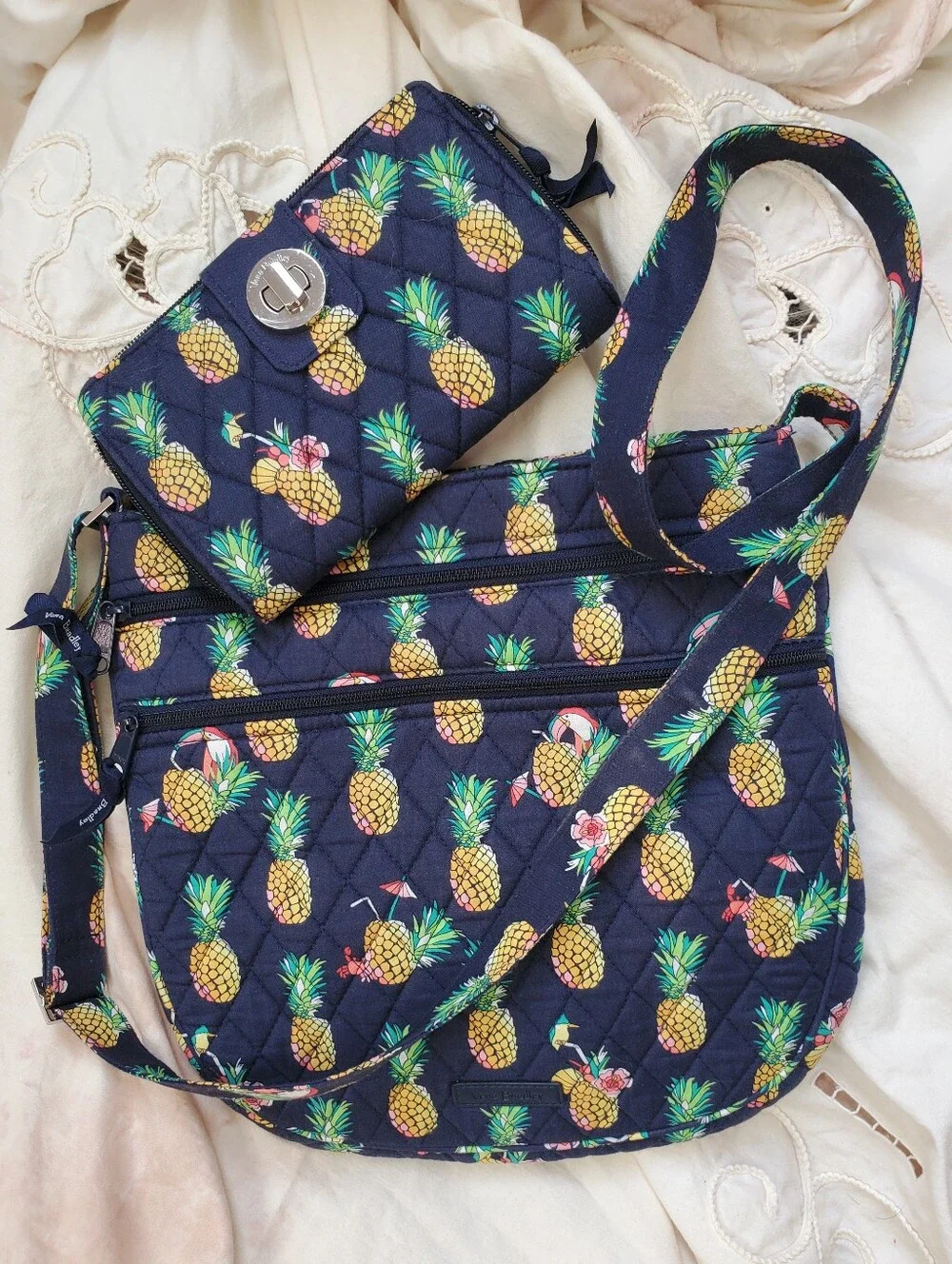 New Wallet / Like New Vera Bradley Purse Set In Pineapple Toucan Party Print